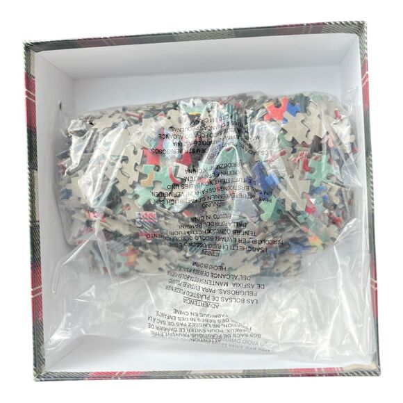 Disney Theme Park Merchandise - Retro Holiday 750 Piece Puzzle - Micky & Minnie - Picture 7 of 7